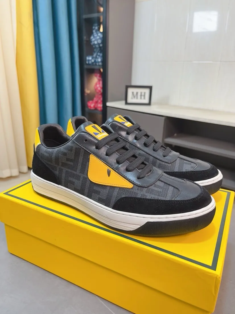 Men's Men's Shoes💰420🌹🌹[fendi] Fendi's classic and comfortable men's, this complex sneaker is made of soft calfskin➕genuine leather lining➕original ultra-light rubber material with rough outsole. This unique and light style is suitable for the casual and refined sensibility of this season. It is comfortable and natural on the feet. It is an everyday style for casual travel in autumn and winter! 38/44